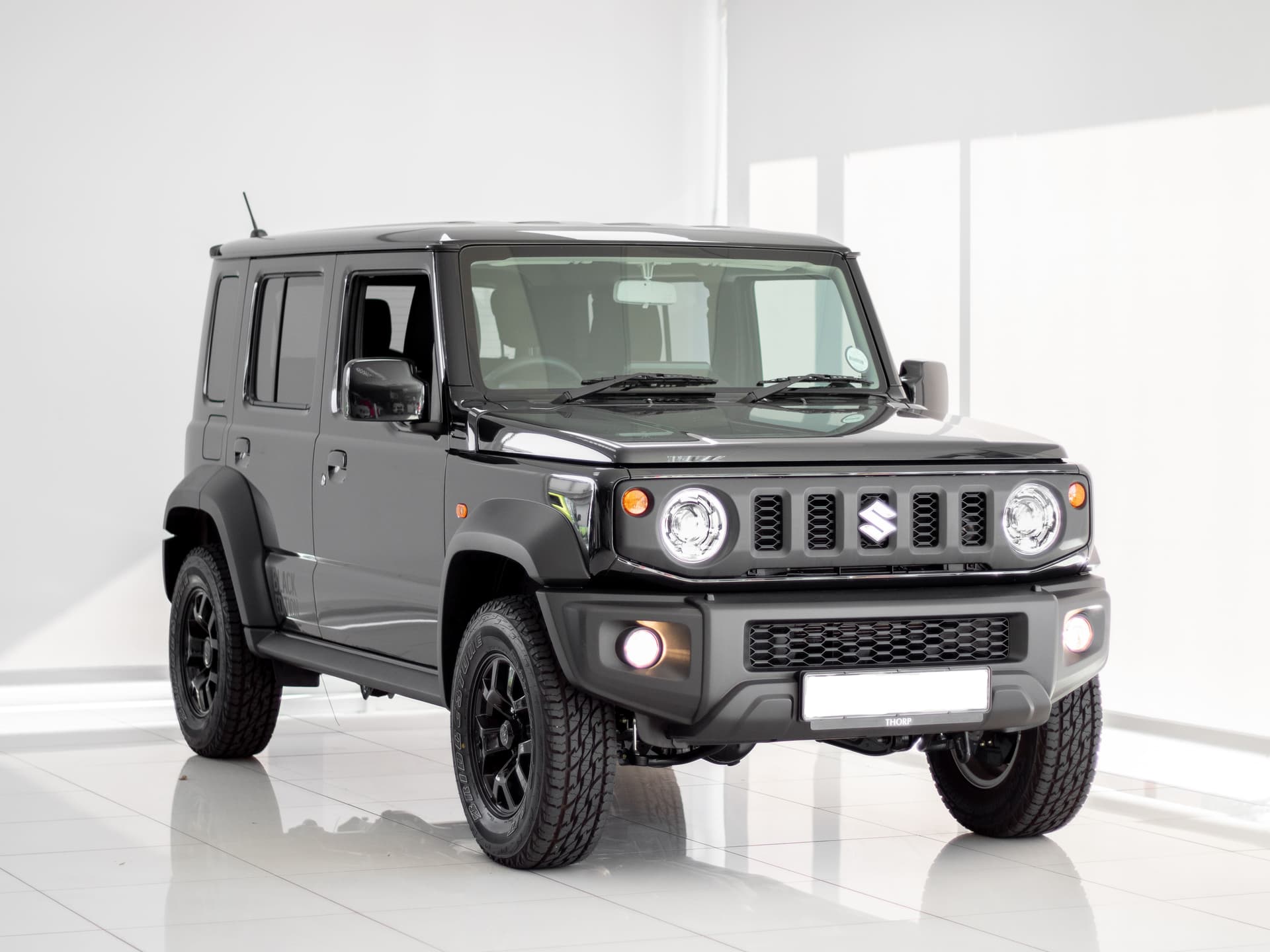 Suzuki Jimny 5-door Suzuki Jimny 1.5 GLX 5MT 5Dr