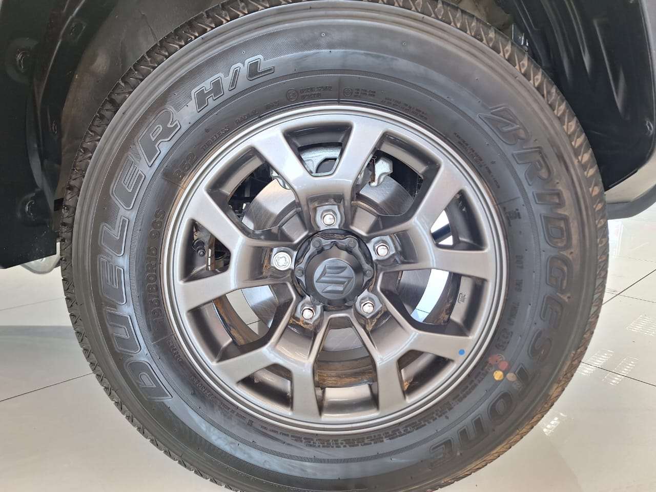 Suzuki Jimny 5-door Suzuki Jimny 1.5 GL 5Dr