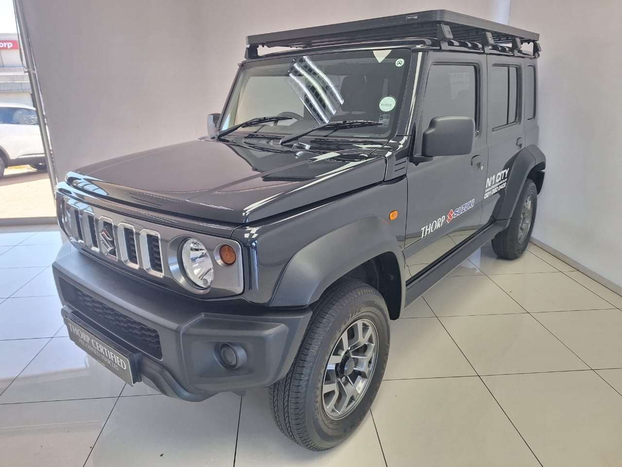Suzuki Jimny 5-door Suzuki Jimny 1.5 GL 5Dr