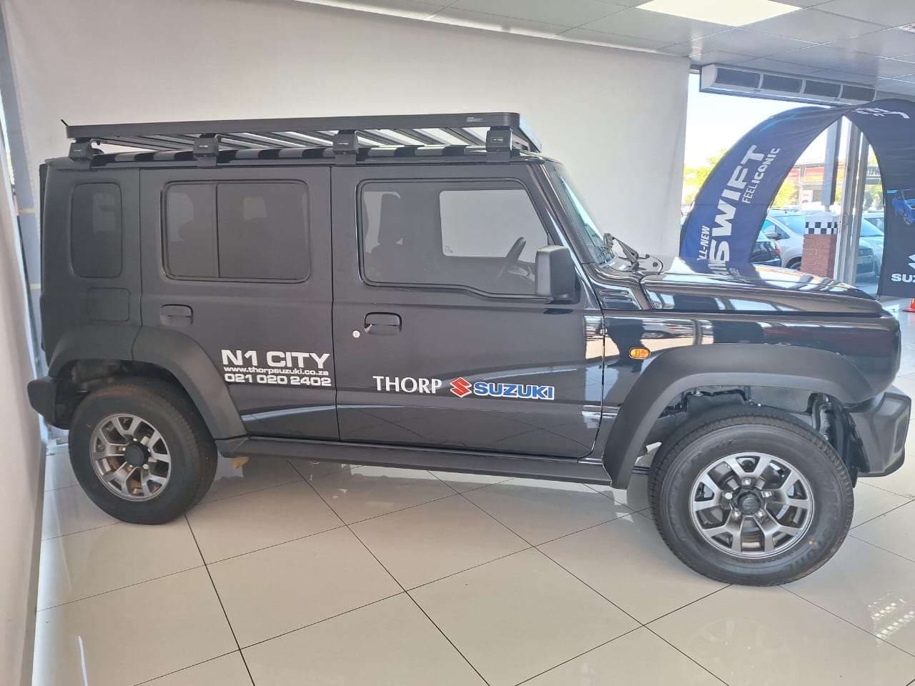 Suzuki Jimny 5-door Suzuki Jimny 1.5 GL 5Dr